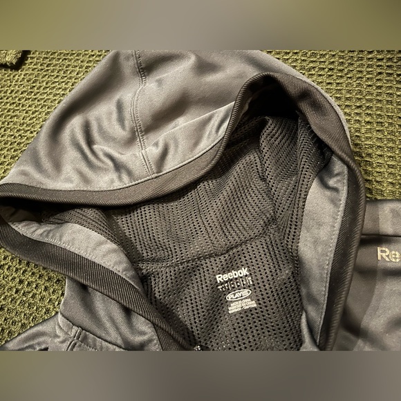 Reebok | Zip-Up Sweater - Picture 6 of 11